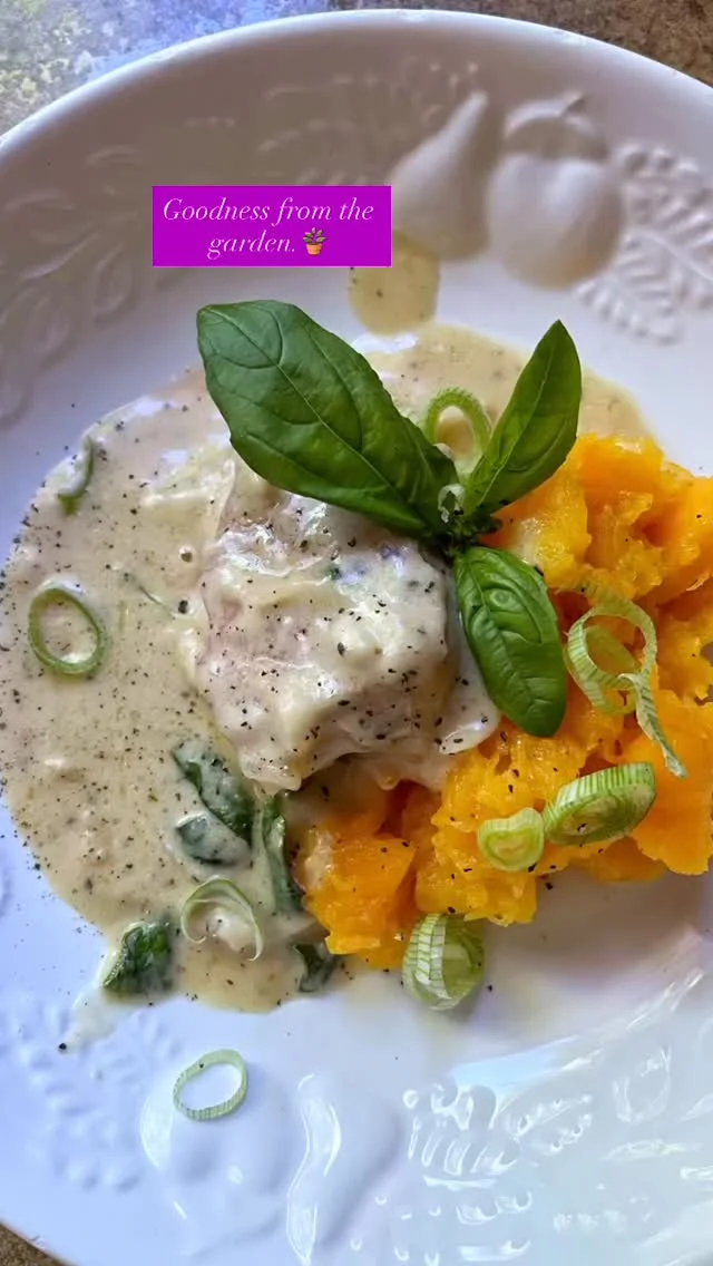 Pork loin with an amazing gravy simmered with basil and spring onion and garnished with the fresh parts of same! #caminecooks #blingcuisine #ifeellikecooking #summerfood #justaddherbs